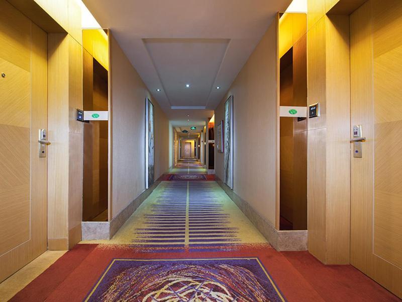 Vinenna International Hotel Shenzhen Shajing Exterior photo