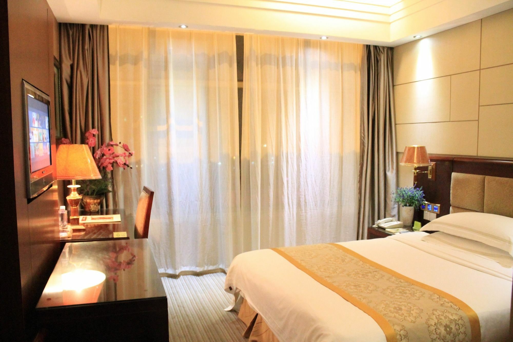 Vinenna International Hotel Shenzhen Shajing Exterior photo